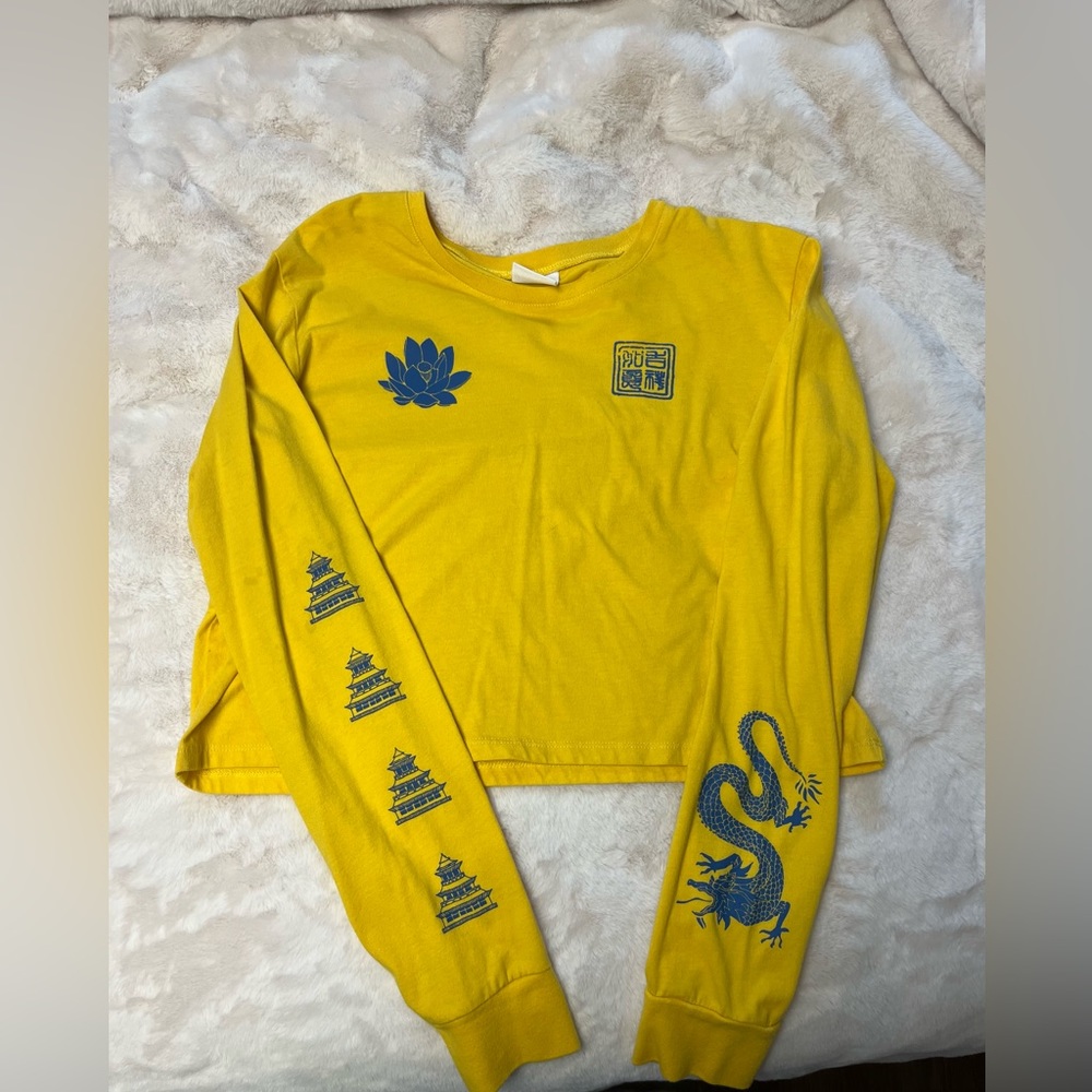 yellow long sleeve crop top
